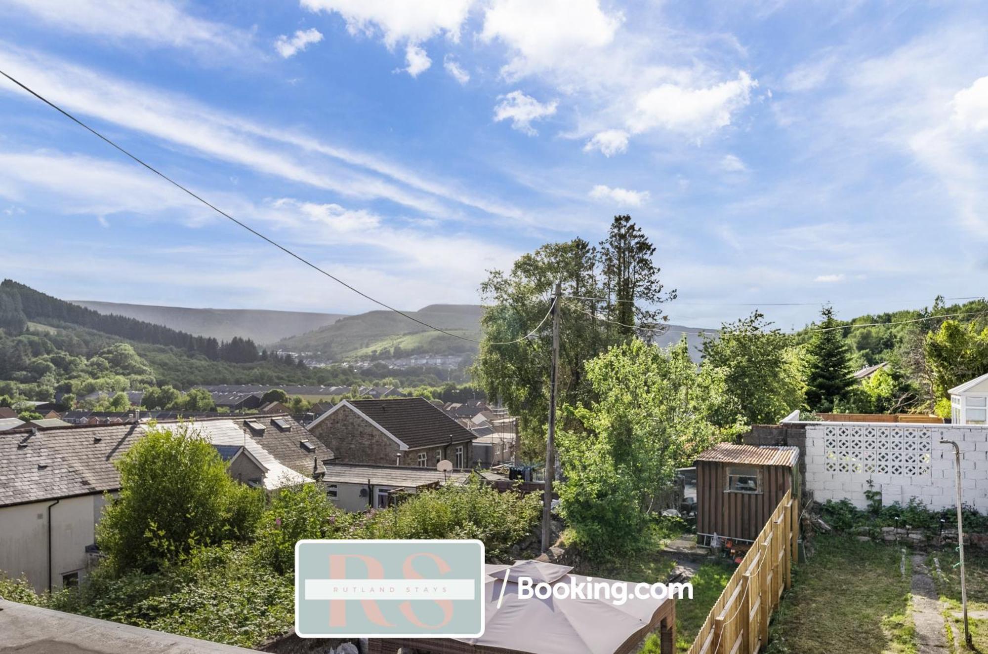 Contractors Accommodation South Wales By Rutland Stays Short Lets & Serviced Accommodation Pentre Treorky エクステリア 写真