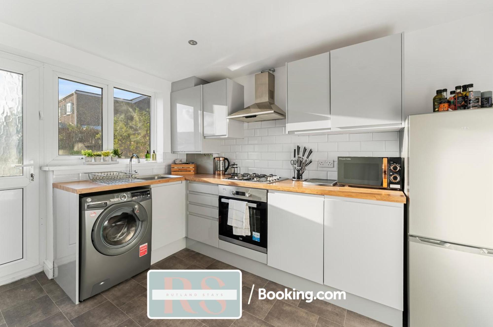 Contractors Accommodation South Wales By Rutland Stays Short Lets & Serviced Accommodation Pentre Treorky エクステリア 写真